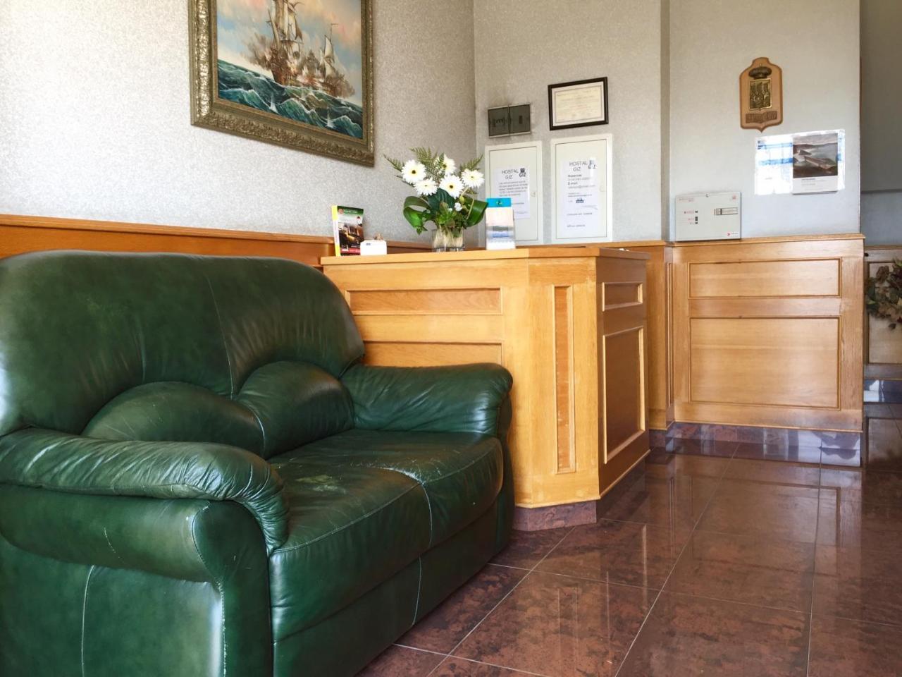 Hostal-Restaurante Casa Giz Cuina Dış mekan fotoğraf
