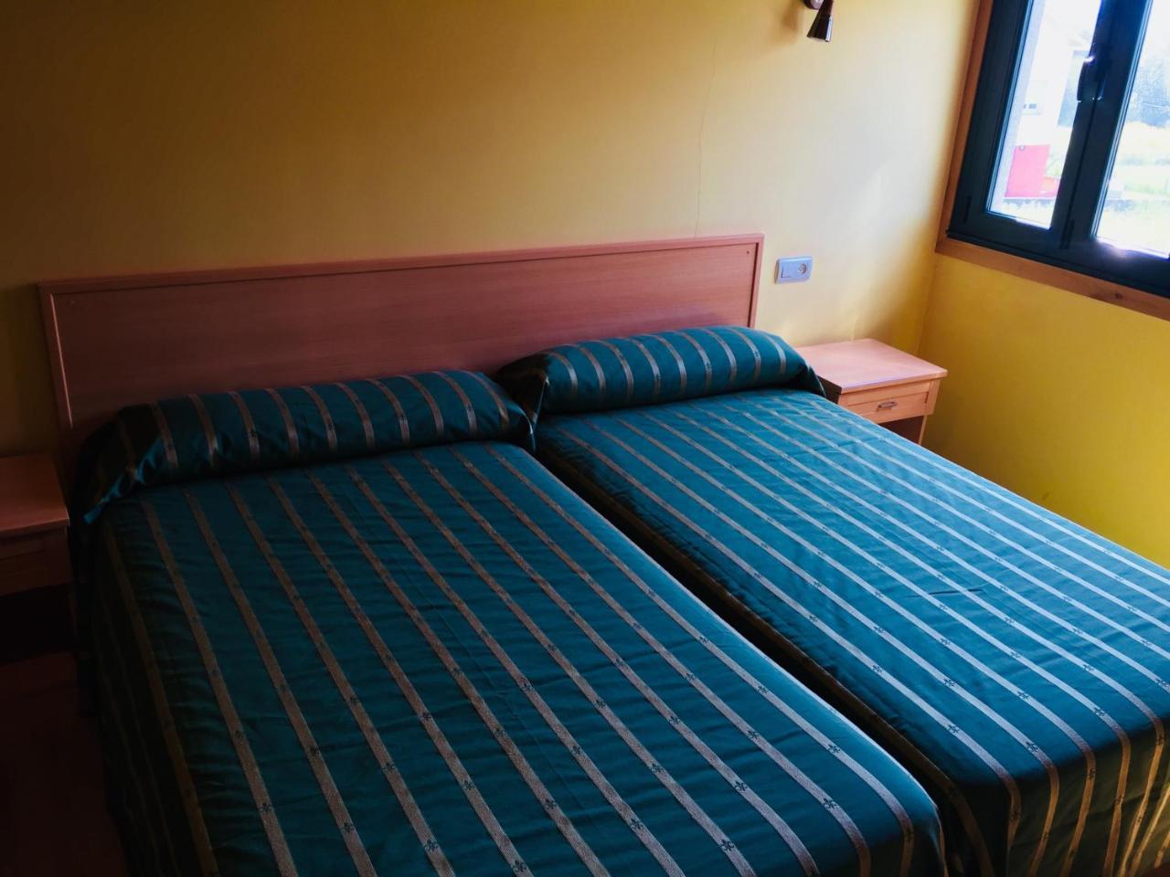 Hostal-Restaurante Casa Giz Cuina Dış mekan fotoğraf