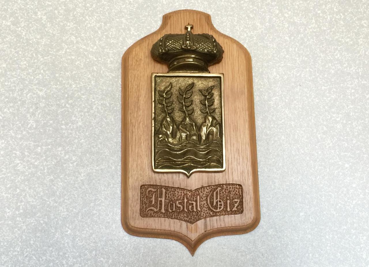 Hostal-Restaurante Casa Giz Cuina Dış mekan fotoğraf