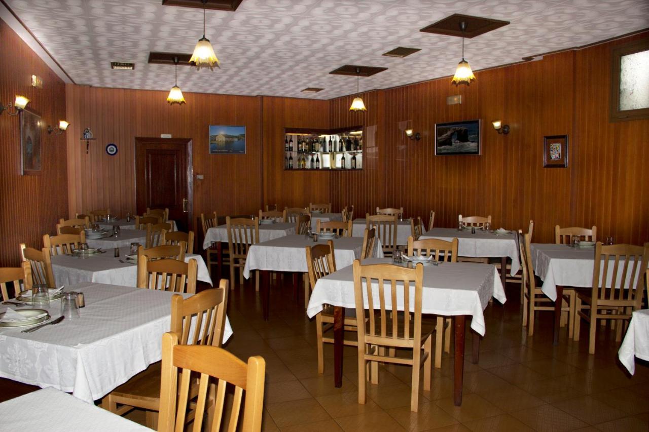 Hostal-Restaurante Casa Giz Cuina Dış mekan fotoğraf